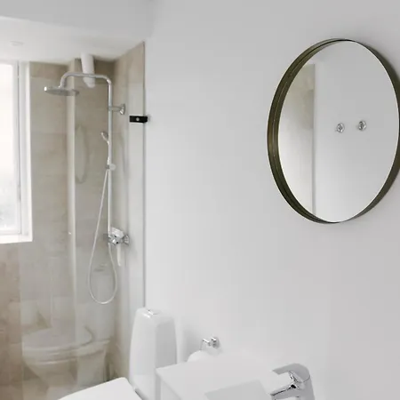 Nice 1-bed In Peaceful Surroundings Apartment
