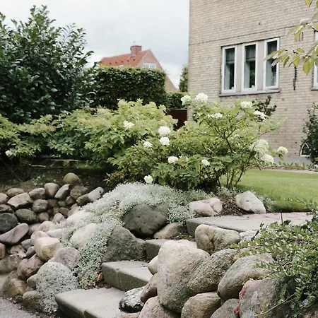 Apartment Nice 1-bed In Peaceful Surroundings Gentofte